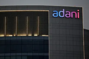 हिंडनबर्ग ने अडाणी पर ‘खुल्लम खुल्ला धोखाधड़ी’ का आरोप लगाया, समूह ने बताया आधारहीन 