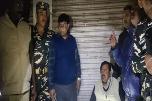 बहराइच: रुपईडीहा कस्बे में बिना लाइसेंस संचालित होता मिला मेडिकल स्टोर सीज 