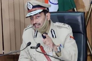 देहरादूनः छुट्टी जवानों का बेसिक अधिकार, खुशी से दें- DGP