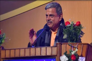 लखनऊ : परिवार में जीवन मूल्य सिखाएं तभी मानवता सुखी रहेगी : दत्तात्रेय होसबाले 