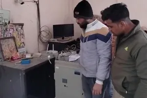 Farrukhabad : शटर टूटा न लगा नकब, 8.65 लाख नगद हो गए चोरी, कहीं कोई अपना ही तो घटना में नहीं शामिल