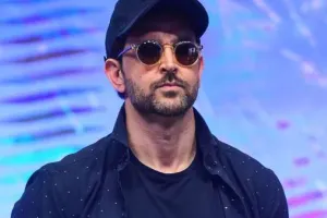 Hrithik Roshan 49th Birthday: पहली सैलरी 100 रुपए और आज मीलियंस की प्रॉपर्टी, ऋतिक का ऐसा है नेटवर्थ