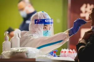 चीन में Covid की स्थिति गंभीर, दूसरे देशों के लिए यह बड़ा खतरा नहीं