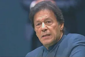 Pakistan: इमरान खान ने पाकिस्तानी सेना पर कसा तंज, कहा- अगले चुनाव में 'राजनीतिक इंजीनियरिंग' से रहे दूर