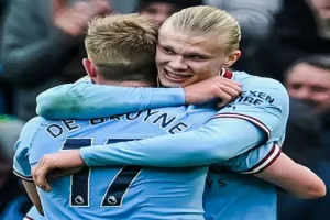 Football EPL: आर्सेनल ने यूनाइटेड को 3-2 से हराया, Erling Haaland की चौथी  हैट्रिक से जीता मैनचेस्टर सिटी 