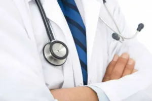 New Service Manual: इस वजह से सरकारी सेवा से भाग रहे चिकित्सक, अबतक 19 विशेषज्ञ डॉक्टर छोड़ चुके हैं नौकरी