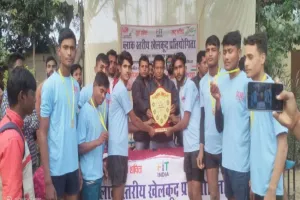 अयोध्या: 100 मीटर में निर्भय और 400 में अंकुर रहे प्रथम तो वॉलीबॉल में सरायरासी की टीम ने मारी बाजी