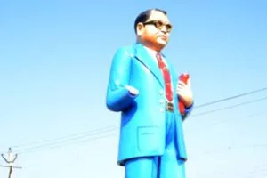 मुजफ्फरनगर में बाबासाहेब की प्रतिमा क्षतिग्रस्त, विरोध में प्रदर्शन 