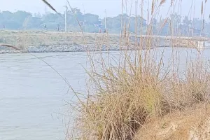 Kanpur : ककवन नहर में मिला युवती का शव, निर्वस्त्र शव देख लोगों ने जताई हत्या की आशंका