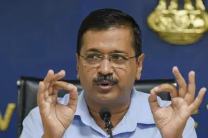 LG दिल्ली की कानून-व्यवस्था सुधारने के बजाय गंदी राजनीति कर रहे : CM केजरीवाल 