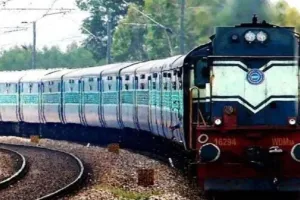 बरेली: मुंबई की स्पेशल ट्रेनें बंद होने से यात्री परेशान, चलाने की उठी मांग