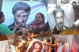 MP के कुछ शहरों में पठान का विरोध, कुछ सिनेमाघरों में सुबह के शो रद्द किए गए