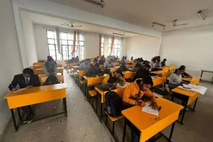 अयोध्या: अवध विश्वविद्यालय में भारत थीम पर हुई क्विज, निबंध व पोस्टर प्रतियोगिता