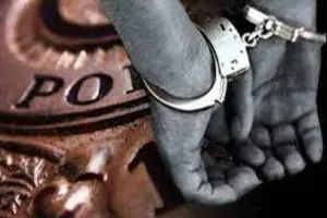  लखनऊ: खुद को विशेष सचिव बताकर नौकरी के नाम पर ठगने वाला जालसाज गिरफ्तार