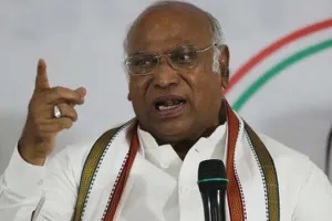 चीन को क्लीन चिट देने की कीमत सीमाओं पर चुका रहा देश: कांग्रेस अध्यक्ष खड़गे