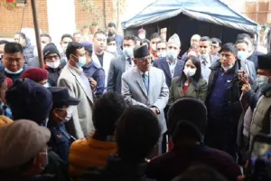 Nepal Plane Crash : यति एयरलाइंस विमान हादसे में मारे गए लोगों के परिवारों से मिले नेपाली पीएम प्रचंड 