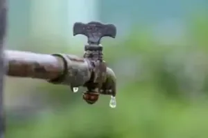 हल्द्वानी: पानी के लिए दमुवाढूंगा के लोगों ने किया प्रदर्शन