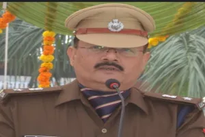 हरदोई: सोशल साइट्स से न हो एक्साइट, एसपी ने किया आगाह...नटवर लाल फैलाए हुए हैं जाल