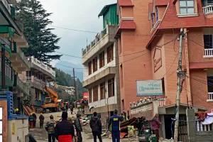 जोशीमठ बचाओ संघर्ष समिति का आंदोलन जारी, कई लोगों ने दिया समर्थन