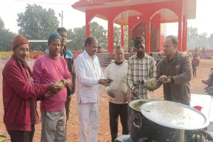 रायबरेली: मंदिर का जीर्णोद्धार के साथ हुआ भंडारा, हजारों ने छका प्रसाद