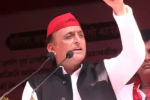  स्वामी प्रसाद मौर्य के विवादित बयान पर अखिलेश यादव ने तोड़ी चुप्पी, कहा- हम सभी धर्मों का करते हैं सम्मान