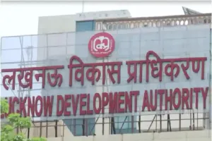 एलडीए : बंधक भूमि पर अंसल एपीआई का निर्माण सील