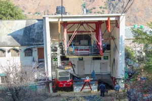 Joshimath Crisis: एशिया का सबसे लंबा औली रोपवे पर संकट, मेन स्टेशन कंपाउंड की जमीन फटी