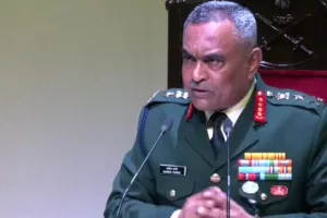 चीन से सीमा विवाद के बीच बोले आर्मी चीफ- स्थिति स्थिर, लेकिन अप्रत्याशित