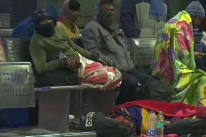 दिल्ली समेत पूरे उत्तर भारत में सर्दी का 'सेकेंड वेव', शीतलहर का अलर्ट जारी, 48 घंटे रहें सावधान