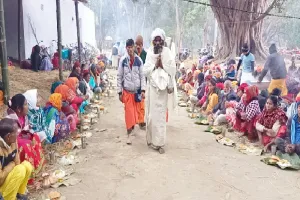 बहराइच : थारू और नेपालियों ने परंपरागत रीति रिवाजों के साथ मनाया नए साल का जश्न