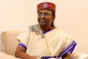 अक्षय ऊर्जा के क्षेत्र की उपलब्धियां ‘नेट जीरो’ उत्सर्जन के संकल्प को मजबूत करने वाली: राष्ट्रपति द्रौपदी मुर्मू