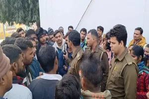  अयोध्या : पीआरडी की भर्ती स्थगित होने पर भड़के अभ्यर्थी, किया हंगामा