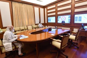 जोशीमठ: भू-धंसाव को लेकर पीएम मोदी ने बुलाई बैठक, सीएम ने भी सौंपी ताजा रिपोर्ट