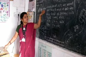 लखनऊ : प्राइमरी शिक्षकों के रिक्त पदों की सूचना मांगी
