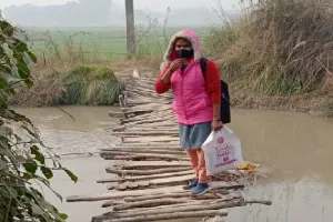 सुल्तानपुर : खतरों से खेल रहे गौरा पांडेयपुर के बाशिन्दे