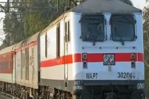 लखनऊ मैलानी समेत कई ट्रेनों के समय में बदलाव