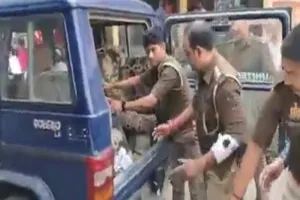 Prayagraj Breaking : उमेश पाल हत्याकांड का आरोपी अरबाज पुलिस Encounter में ढेर  