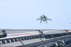 Video: INS Vikrant पर पहली बार 'MiG-29K' की सफल लैंडिंग, भारत के लिए बड़ी कामयाबी