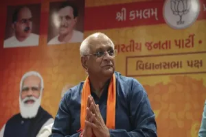 तमिलनाडु उपचुनाव: अन्नाद्रमुक को एकजुट करने का प्रयास कर रही भाजपा