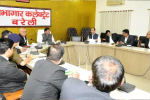 बरेली: होली और शब-ए-बरात एक साथ, पुलिस प्रशासन अलर्ट, त्योहारों पर DM ने दिए ये निर्देश