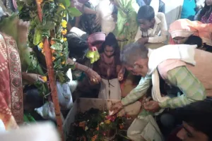 रायबरेली: महाशिवरात्रि पर शिवालयों में उमड़े भक्त, हो रहा जलाभिषेक 