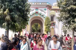 Up Board Exam 2023: पहले ही दिन 5,176 विद्यार्थियों ने किया परीक्षा से किनारा 