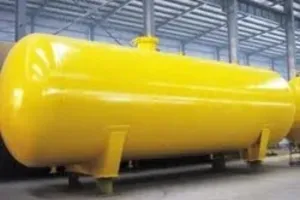 लखनऊ: विशेषज्ञों ने कोल्ड स्टोरेज में जांचे अमोनिया रिसीवर टैंक 