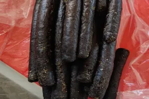 लालकुआं: किलो भर चरस और 1 लाख रुपये के साथ युवक गिरफ्तार