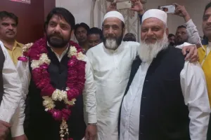 बरेली: सपा का दामन छोड़कर आईएमसी में शामिल हुए नदीम समेत अन्य समर्थक 