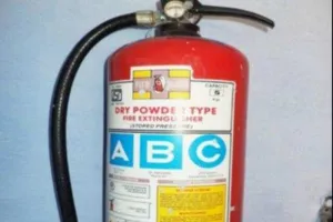 लखनऊ: पारिजात अपार्टमेंट में लगने लगे अग्निशमन यंत्र, आवंटियों को मिली राहत  