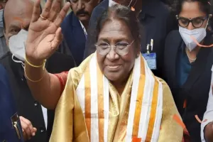 आज वाराणसी आएंगी राष्ट्रपति द्रौपदी मुर्मू, काशी विश्वनाथ धाम में करेंगी पूजन 