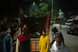 बहराइच में बड़ा सड़क हादसा, पिकअप की टक्कर से चाचा-भतीजे की मौत