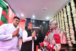 अखिलेश यादव ने भाजपा पर साधा निशाना, बोले- महंगाई नहीं, 1 ट्रिलियन डॉलर इकॉनमी है इनका मुद्दा  