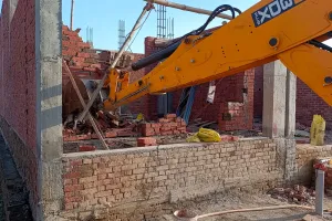 बरेली: बीडीए ने बन रही अवैध कालोनी को किया ध्वस्त